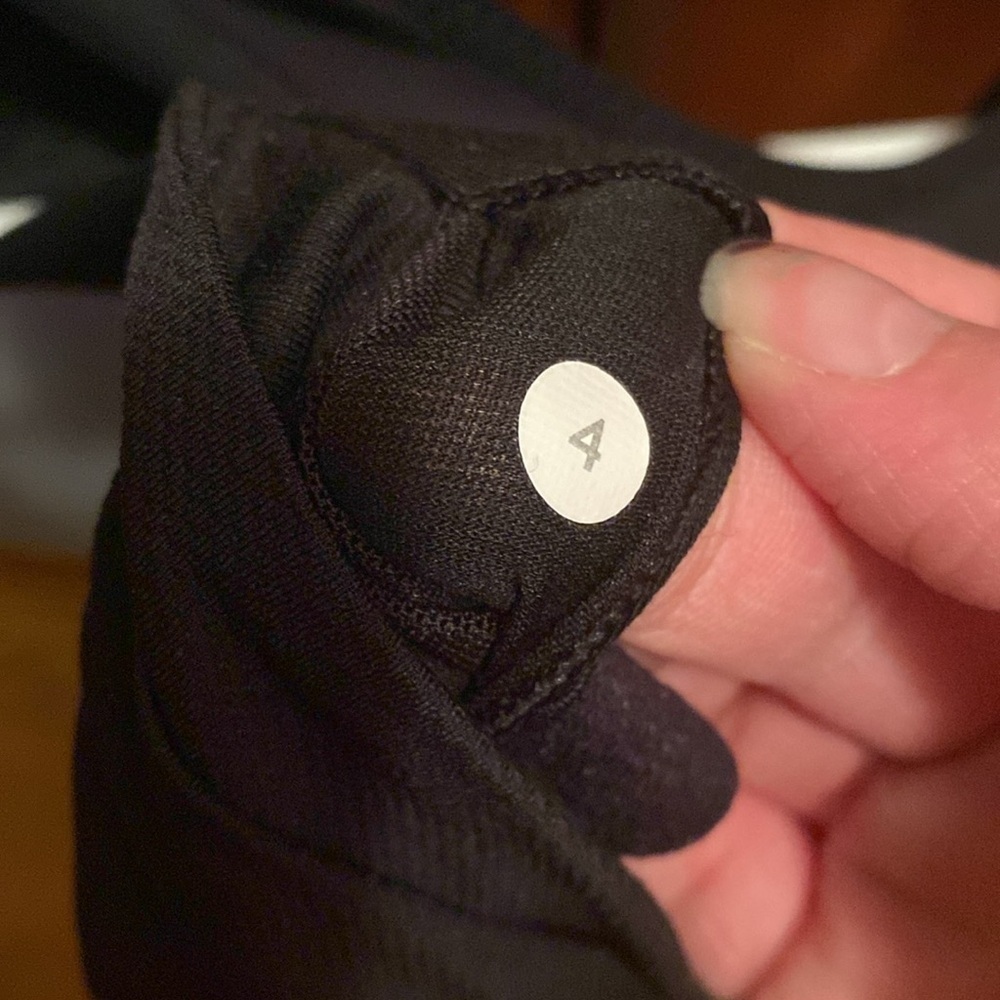 Lululemon tank - Picture 4 of 6